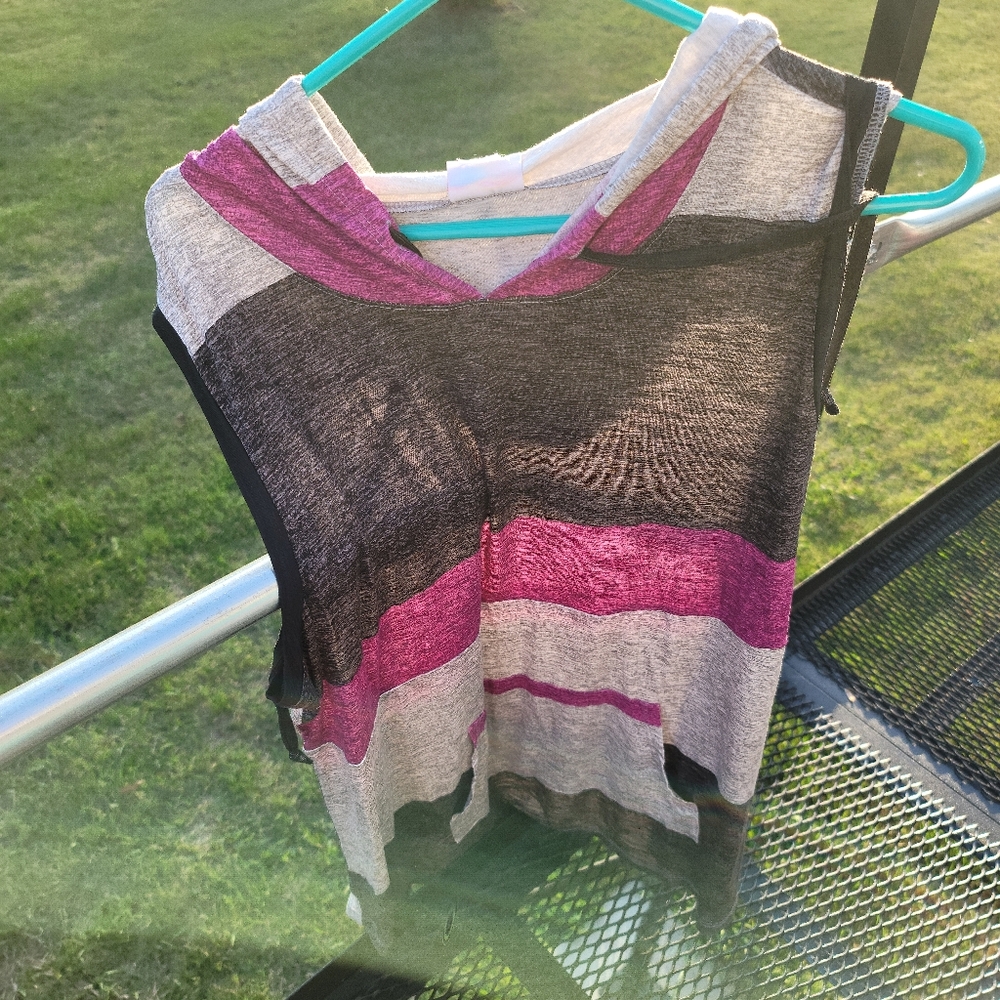 Striped Sleeveless Hoodie